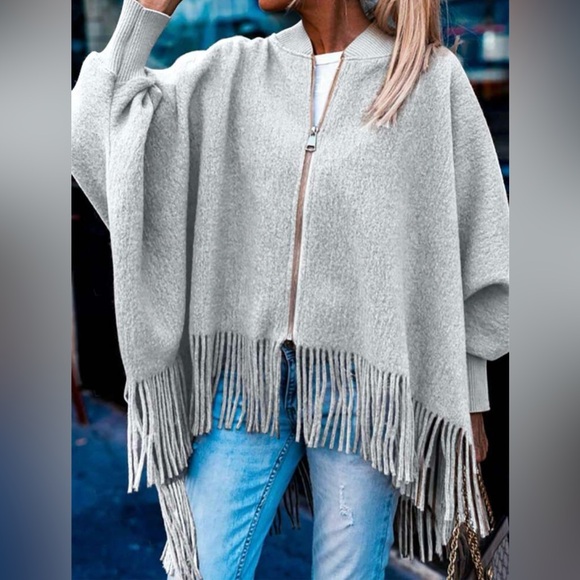 Women´s Gray Fringe Sweater